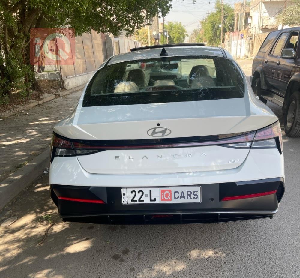 هیوندای ئەلەنترا